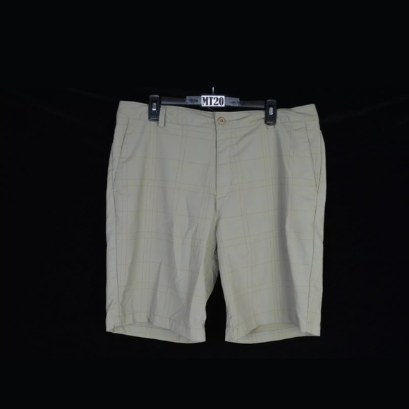under armour khaki golf shorts